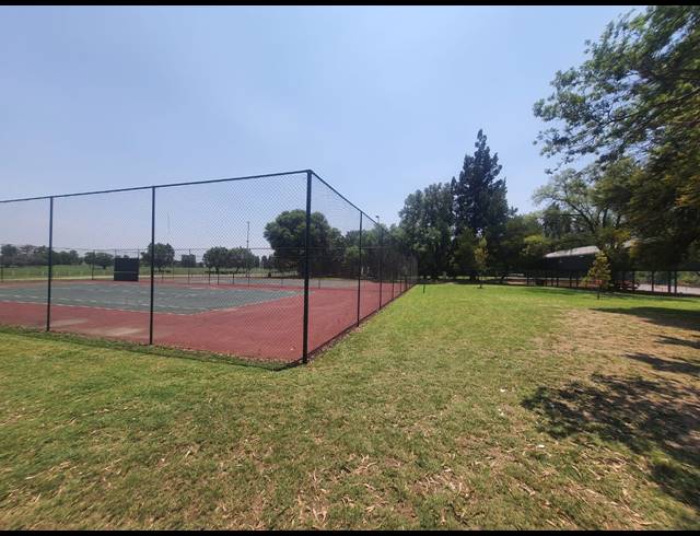3 BEDROOM HOUSE FOR SALE IN VANDERBIJLPARK SE 10